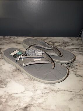 Hey Dude flip flops